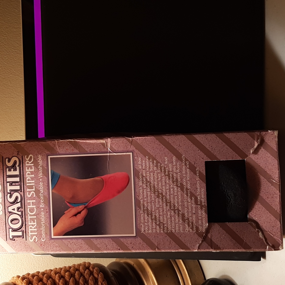 Totes Toasties Stretch Slipper Socks NWOT - Picture 4 of 10